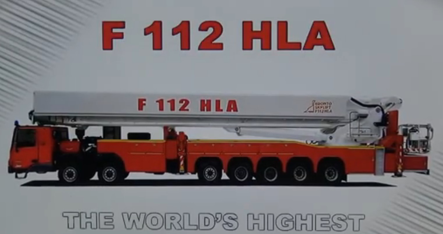 <br><b>112公尺雲梯車</b><br><font size=-1>臺中市北區賴厝國小<br>4年3班</font>頭貼圖片