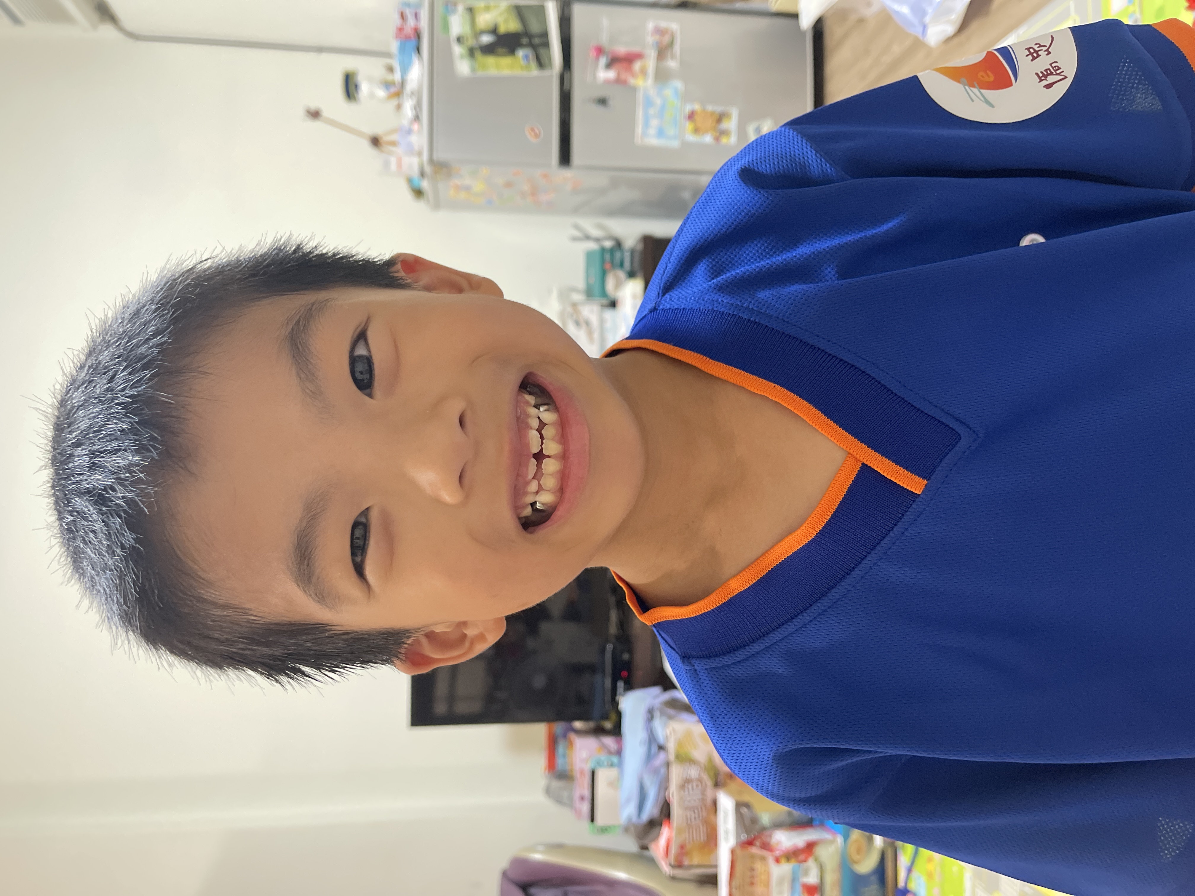 <br><b>林祐謙</b><br>臺中市潭子區僑忠國小<br>4年1班頭貼圖片