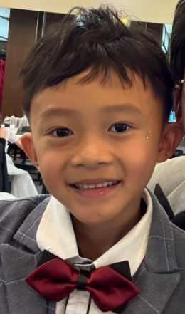 <br><b>Chuck</b><br><font size=-1>桃園市龜山區文華國小<br>2年3班</font>頭貼圖片